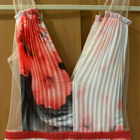 Bebe Pleated High Low White Coral Floral Dress 2 - Picture 6 of 9